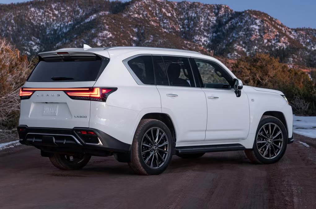 2026 Lexus LX 600 back view